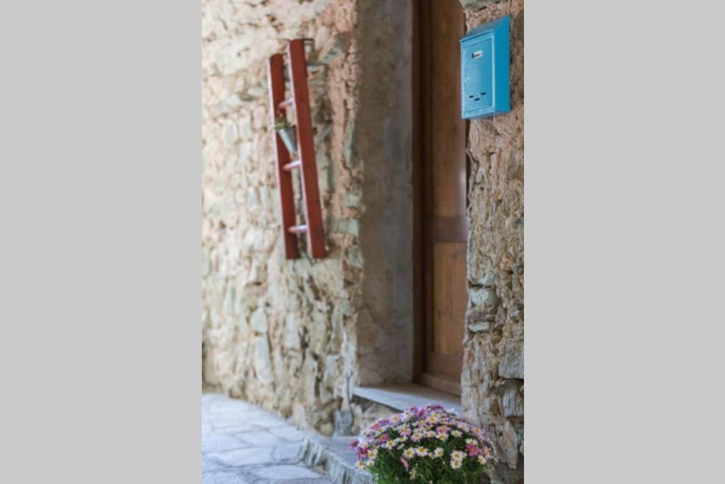 La Casa Di Sandra A Noli Villa Exterior foto