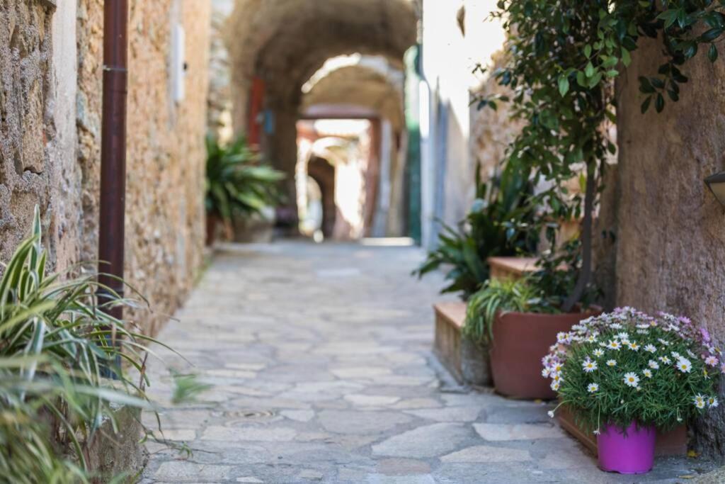 La Casa Di Sandra A Noli Villa Exterior foto